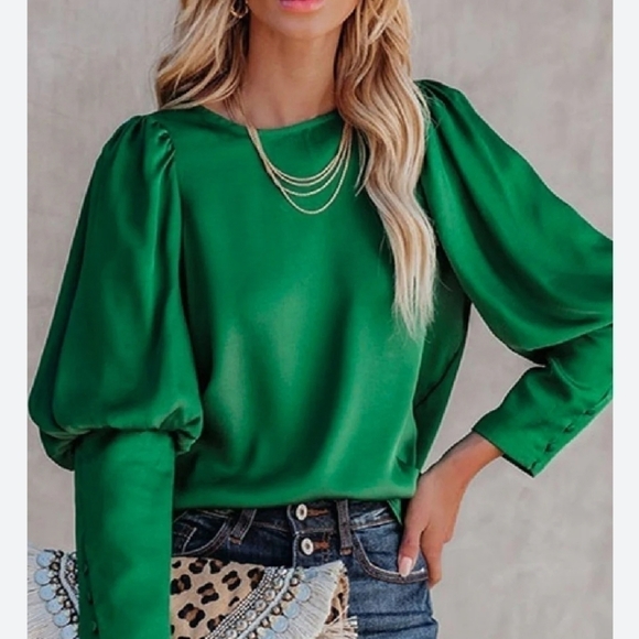 On Twelfth Green Satin Puff Sleeve Crewneck Blouse Top Size Medium - Picture 1 of 11